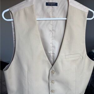 Hisdern Men's Beige Vest